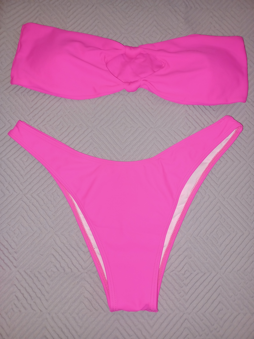 Hot Pink Bandeau Bikini Set - Sleek Two-Piece Swimwear